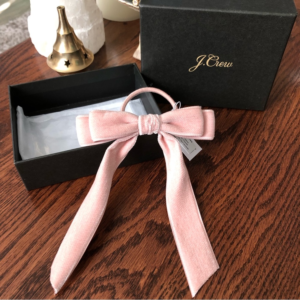 J Crew Pink Velvet Bow Hair Tie Blogger Fav